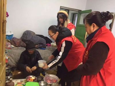 溫馨水餃，真情永恒——共青團青年志愿者為困難家庭送溫暖側記